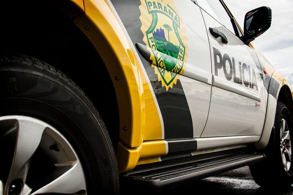 Homem furta maletas de ferramentas de carro em Irati