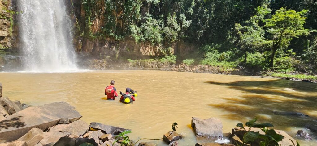 Homem morre afogado na Cachoeira do Pinho, em Irati
