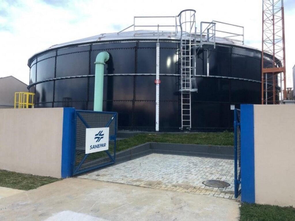 Imagem do reservatório de água da Vila São João, em Irati