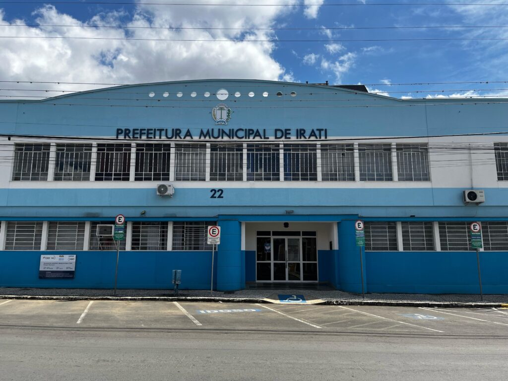Imagem da fachada da Prefeitura de Irati