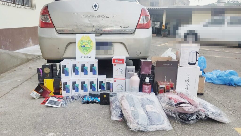 PM apreendeu celulares, bebidas e produtos eletrônicos encontrados em veículo abordado na BR-277, em Irati