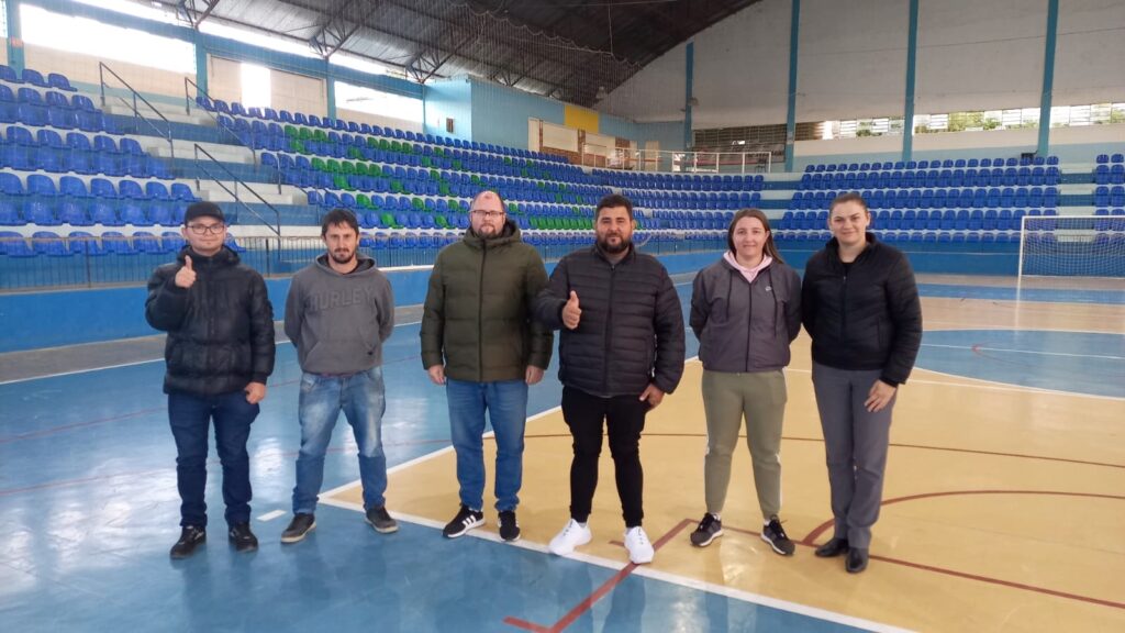 Reportagem da Najuá conversou com os responsáveis pelos times finalistas das competições de futsal em Rio Azul