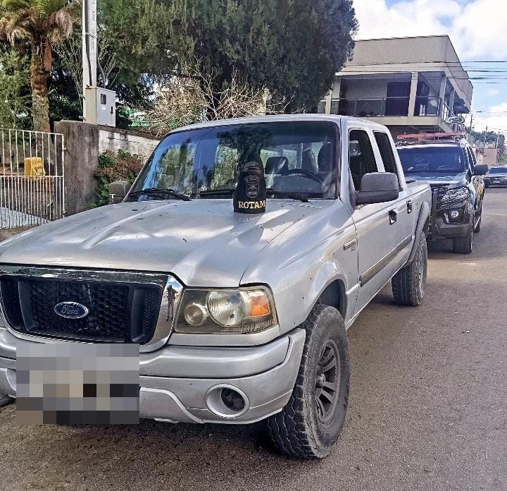PM localizou caminhonete que havia sido furtada