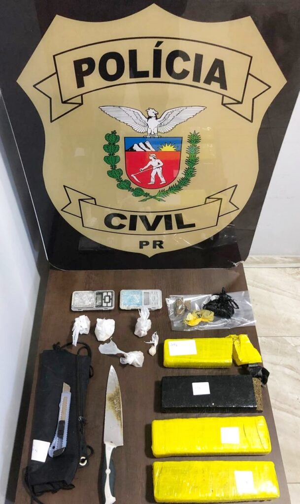 PC de Imbituva apreendeu drogas, faca e estiletes durante buscas em residência no bairro Miraluz