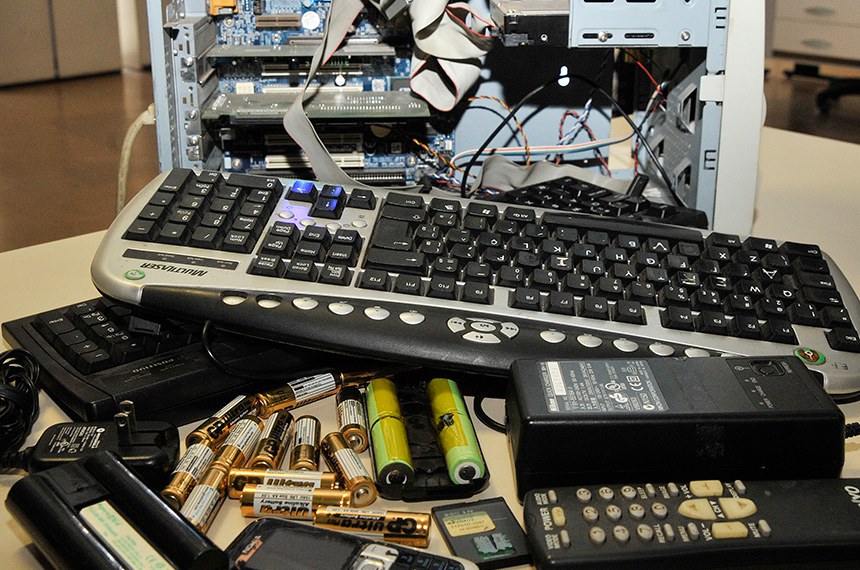 Campanha de recolhimento recebe resíduos eletroeletrônicos e pilhas em Irati nesta semana