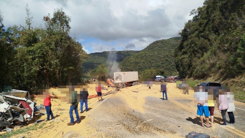 Grave acidente interrompeu trânsito na BR-277, em Guarapuava, no período de quatro horas